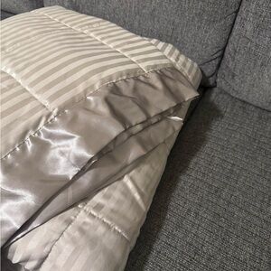 Downluxe Sand Comforter